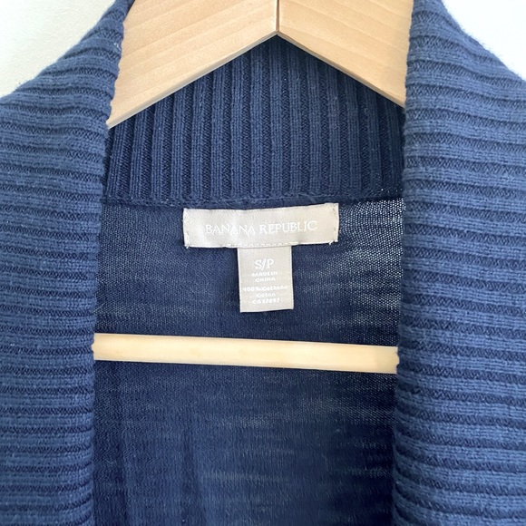 Banana Republic Cardigan - Picture 3 of 3